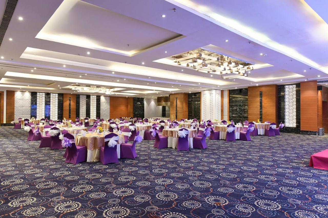 Hotel Pal Heights Mantra Bhubaneswar Zewnętrze zdjęcie