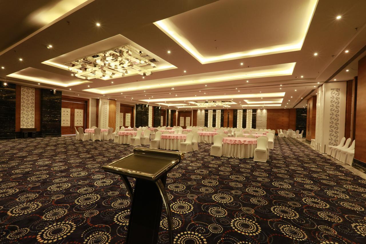 Hotel Pal Heights Mantra Bhubaneswar Zewnętrze zdjęcie