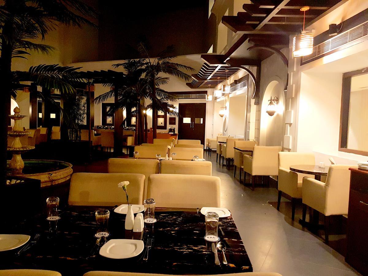 Hotel Pal Heights Mantra Bhubaneswar Zewnętrze zdjęcie